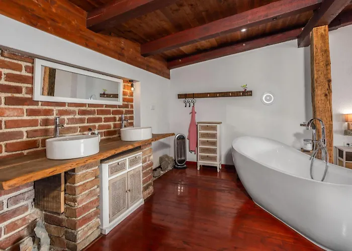 Lovely In With Kitchen