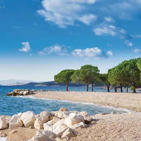 Lovely In With Kitchen 드라말리